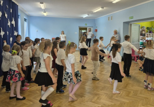 występy dzieci z okazji pożegnania przedszkola