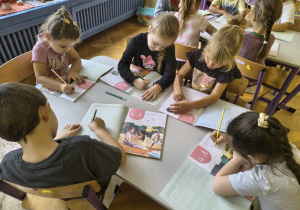 praca w książce