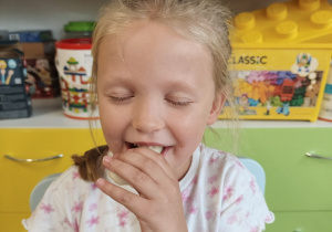 Motylki rozpoznają owoce za pomocą węchu, smaku i dotyku