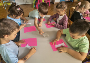 przyklejamy jedynkę