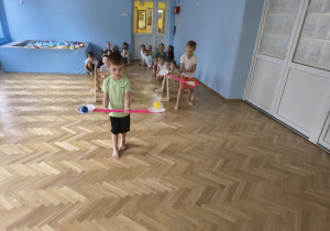 ćwiczenia z piłeczkami