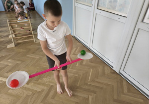ćwiczenia z piłeczkami