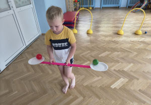 ćwiczenia z piłeczkami