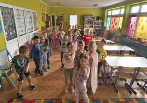 Pokaz mody piżamowej