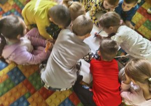 praca w zespołach ,,Projektowanie piżamy ze snów''